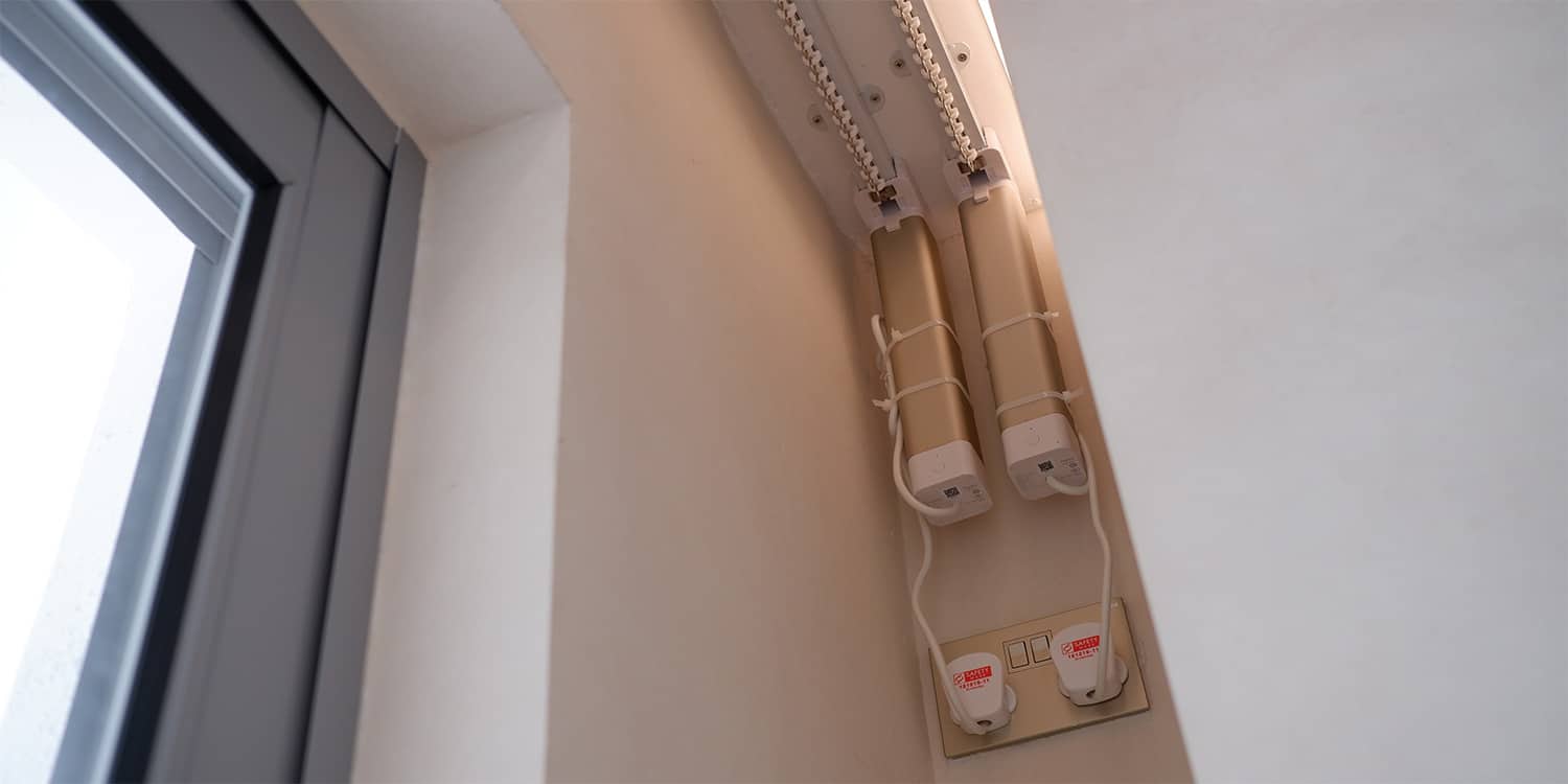 curtain track