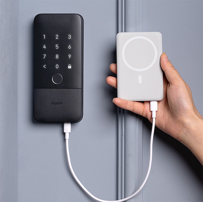 Emergency charging scene picture U400 door lock